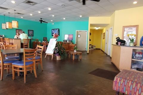 Holiday Restaurant